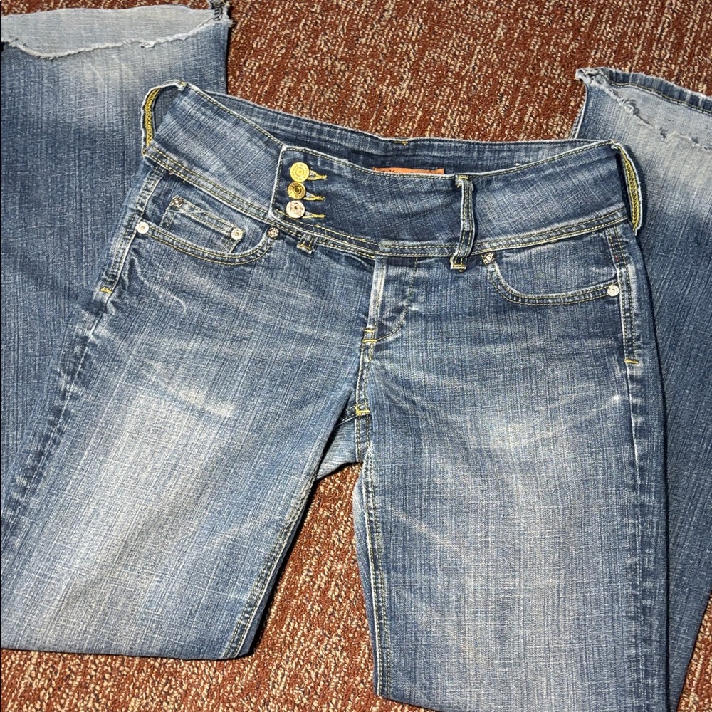 V Blue vintage flare leg medium wash jeans wide waistband low rise women’s 7/8